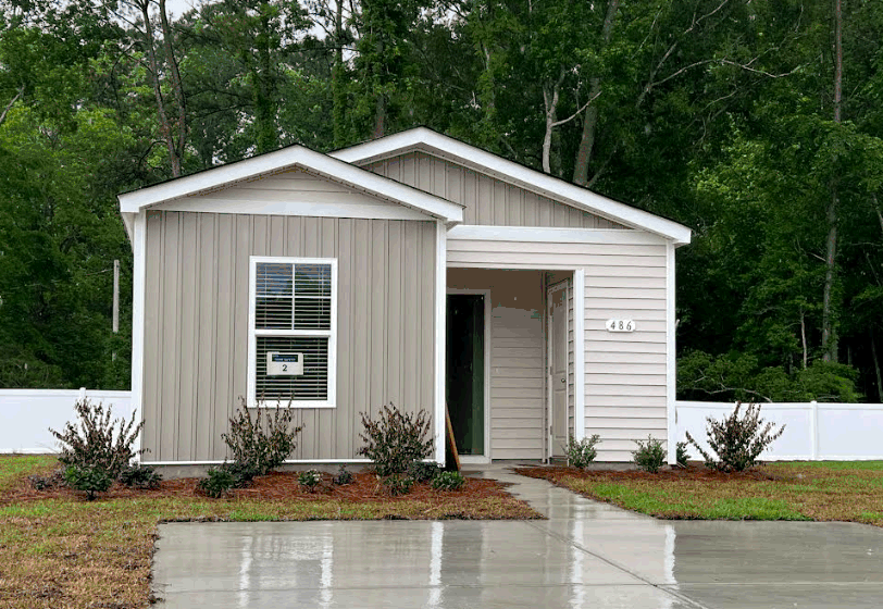 D. R. Horton affordable homes in Tallwood Lakes
